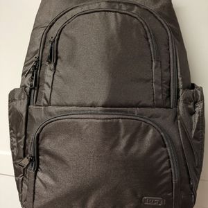 Lug Hatchback , Shimmer Walnut (beautiful)